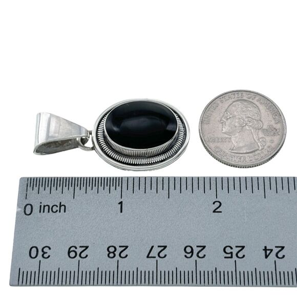 Vintage Mexico Sterling Silver 925 Decorative Bezel Oval Black Onyx Pendant - Picture 4 of 5